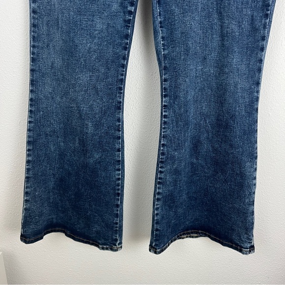 Universal Standard Farrah High Rise Bootcut Flare Jean Denim 22 Plus Size - Picture 7 of 10